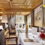 Hotel Berghof Crystal & Sports 4*