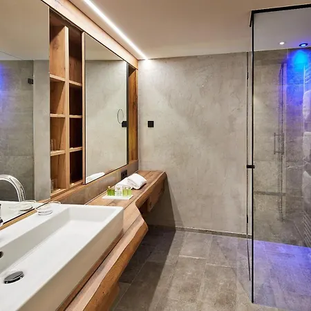 Berghof Crystal & Sports Tux