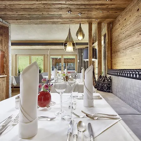 Berghof Crystal & Sports Tux