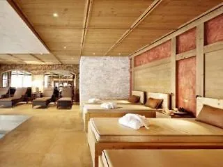 Berghof Crystal Spa & Sports