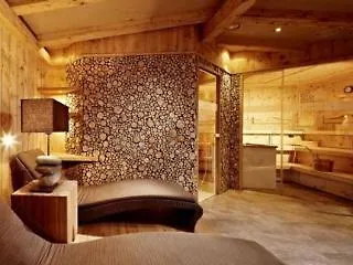 Berghof Crystal & Sports トゥクス