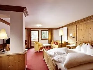Berghof Crystal Spa & Sports