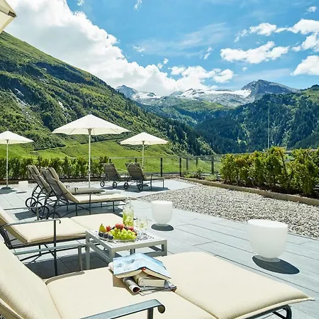 Berghof Crystal Spa & Sports