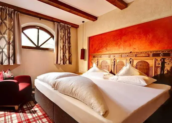 Hotel Berghof Crystal & Sports Tux