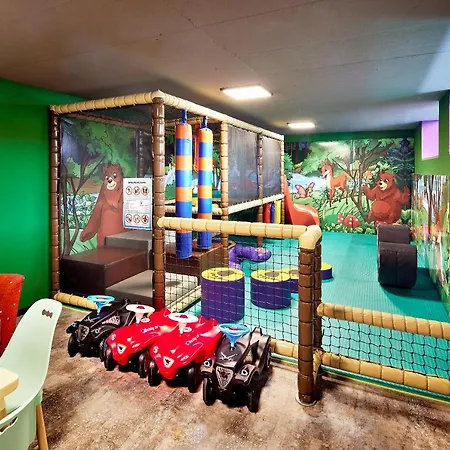 Berghof Crystal & Sports 4*