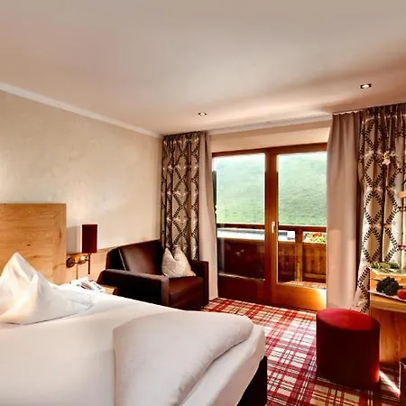 Berghof Crystal & Sports