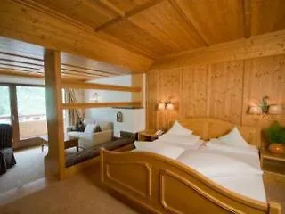 Berghof Crystal & Sports Tux